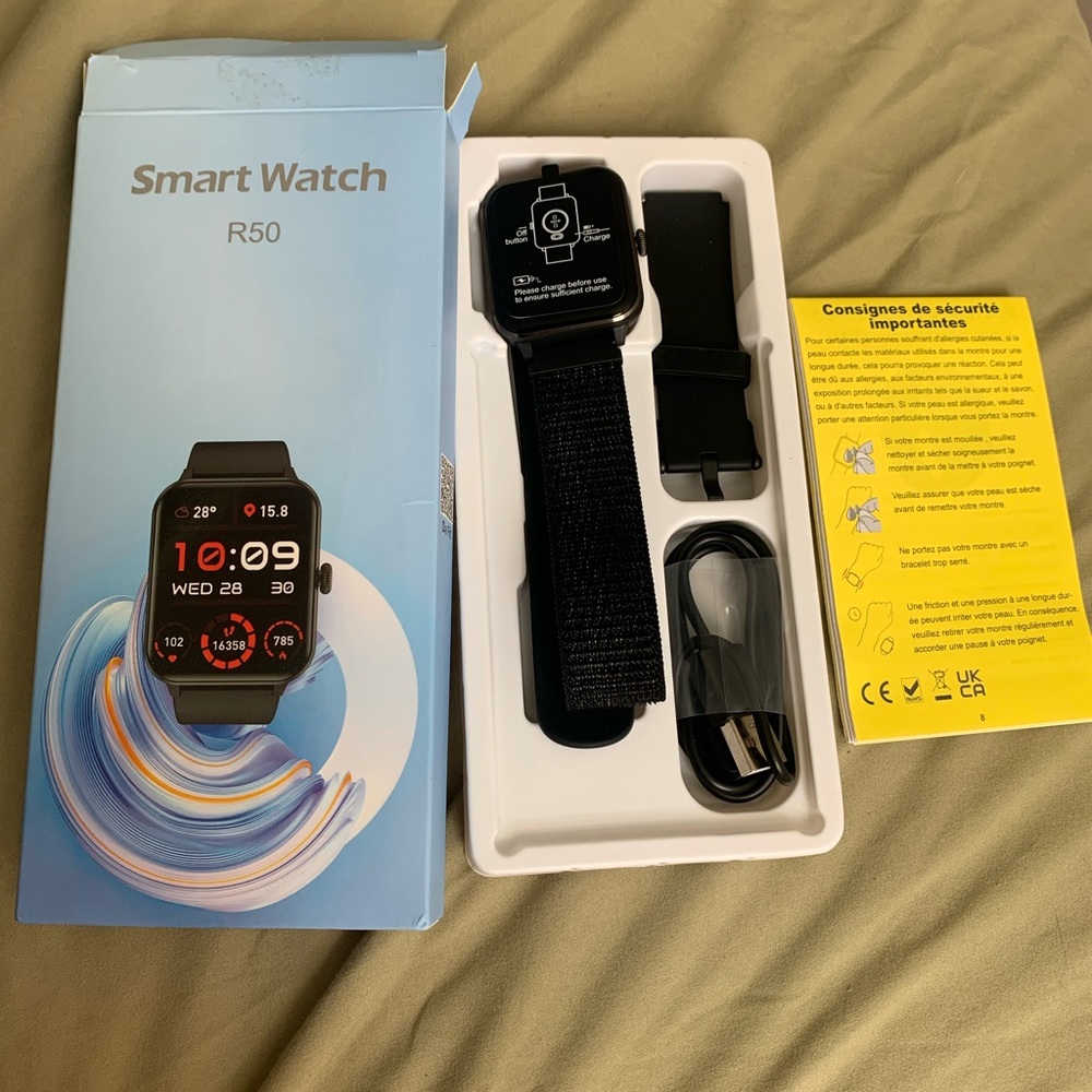 R50 Smart Watch - Black